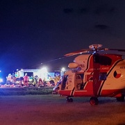 Těžká zranění čtyřleté holčičky, pět lidí bylo v nemocnici a traktorista je nyní obviněn