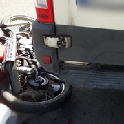 Dva střety aut s motocykly
