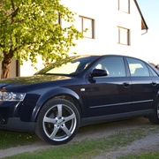 Při rehabilitaci syna mě okradli o peníze, doklady i auto