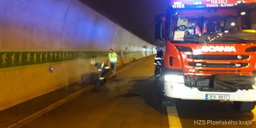 Hořící kolo zablokovalo Valík