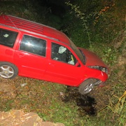 Auto nechal na místě havárie a odešel
