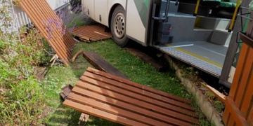 Řidiči ujel autobus i s cestujícími