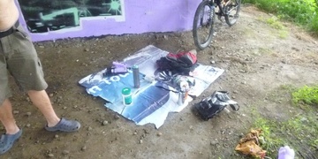 Strážníci sprejera zastihli ještě na místě