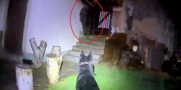 "Osoba vypátrána a je v pořádku!" - promoklou, bosou a nemocnou seniorku vypátral Argo