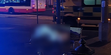 Na Americké nalezli mrtvého muže