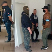 Z více než sedmdesátiletých rodičů si udělali dealery