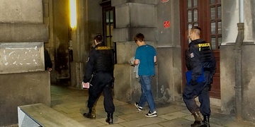 Řidič náklaďáku a automechanik jeli se dvěma promile,  mechanik si k tomu ještě dal pervitin