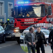 Po spálení večeře šel raději na pivo