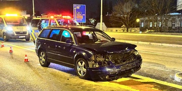 Silně opilý řidič způsobil dopravní nehodu u Rondelu