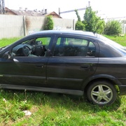 Při útěku za sebou zfetovaný Ukrajinec nechal auto i přítelkyni