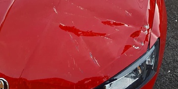 Žárlivost, temperament a železná tyč je sakra špatná kombinace