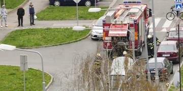 Z BMW se začal valit dým
