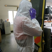 Posádka sanitky musí kvůli hlouposti pacienta do karantény