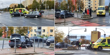 Auto po střetu vletělo na zastávku MHD
