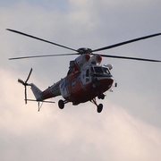 Kombajn přejel starce a žací lištou mu amputoval nohu