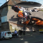 Na Klatovské srazil starší řidič sedmnáctiletého motorkáře