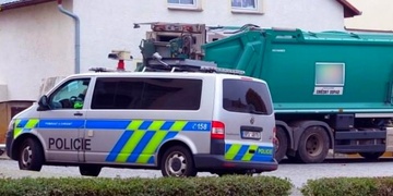 Popeláře "sebrali" přímo ze stupátka