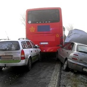 Hasiči zasahovali u nehody autobusu s dětmi
