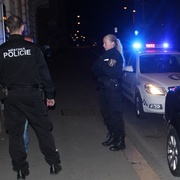 Cyklistka se opila a ustlala si na silnici