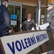 Během voleb v Plzni řešili policisté dva incidenty