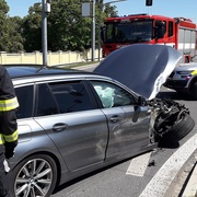 Střet auta s kamionem na Rokycanské třídě