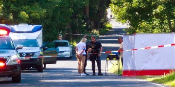 V autě byl nalezen zastřelený muž