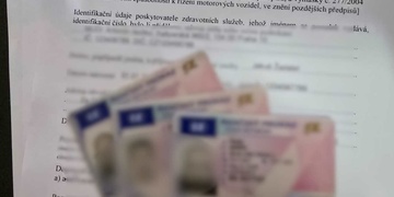 Cizinci žádali o udělení řidičského oprávnění s padělanými lékařskými posudky