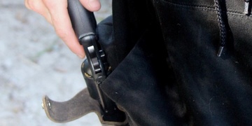 Dívka, která v pátek střílela, skončila na psychiatrii v Praze