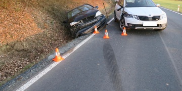 Silně opilý mladík zavinil nehodu