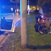 Opilý cyklista střet se sloupem prohrál