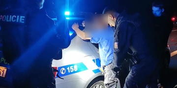 Dvě mouchy jednou ranou