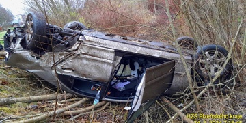 Opilý řidič utekl od nehody