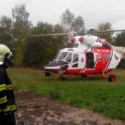 Muže přejel a těžce zranil valník
