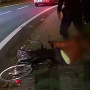 Cyklista nadýchal skoro čtyři promile a řidič dokonce téměř pět