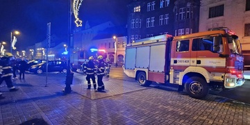 Kriminalisté pátrají po útočnici z obchodu