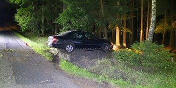 Na hřbitově surově napadl, zbil a oloupil seniory