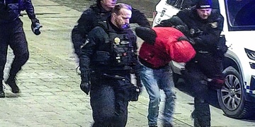 Cizinec s více než třemi promile vyhrožoval řidiči autobusu fyzickou likvidací