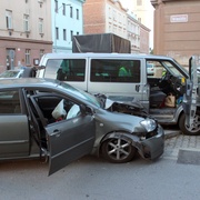 Střet tří aut na Borech