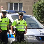 Sražené dítě nebo pachatelé utíkající od nehody