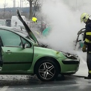 Ona vzala hasičák z vinotéky, on z banky