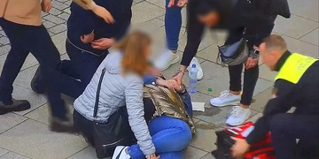 Žena zkolabovala přímo na chodníku