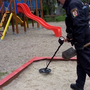 Kontrola dětských hřišť a dopadení dvojice mužů