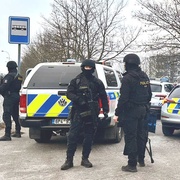 Rozsáhlý policejní zásah na Západočeské univerzitě v Plzni
