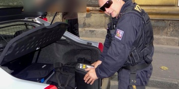 Cizinec jel Plzní v jednu odpoledne s 2,8 promile
