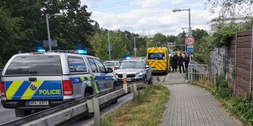 Zásah policie a záchranářů na Tyršově mostě v Plzni