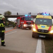 Požár jeřábu uzavřel dálnici D5 na Plzeň