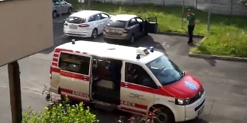 Opilý řidič sanitky dnes ráno zřejmě zavinil smrt převážené pacientky
