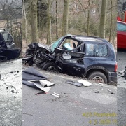 Při čelním střetu aut byli vážně zraněni dva lidé - aktualizováno