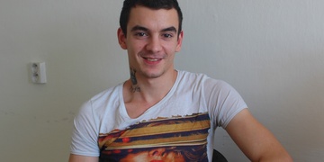 Zamilovaný kluk nebo nebezpečný terorista?