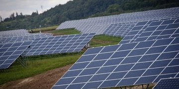 Ukradené panely v elektrárně za více jak 500 000 korun